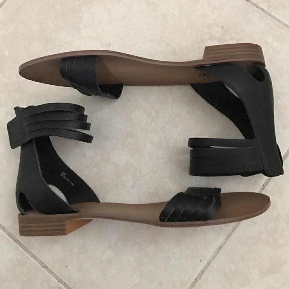 Kenise Sandals  